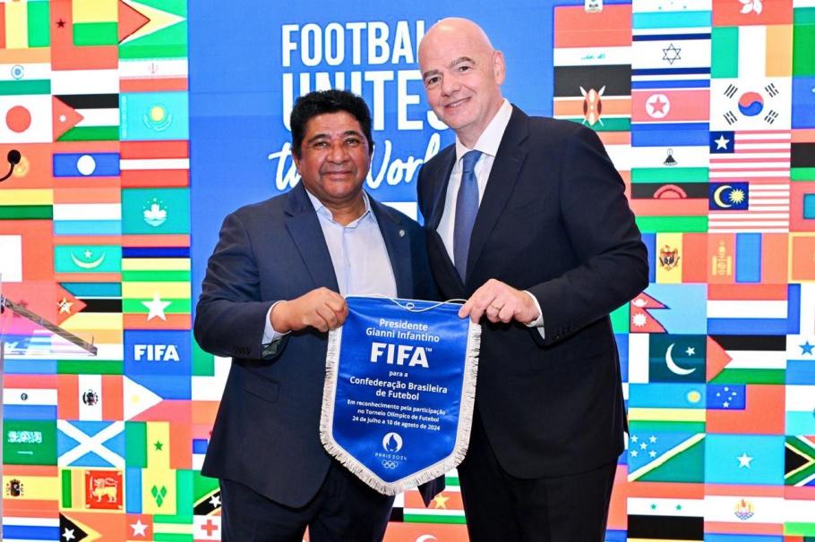 Presidente da CBF inicia série de reuniões na FIFA em Paris