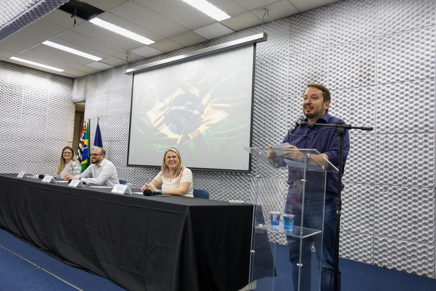 Aula inaugural da UniMais de São Caetano recebe 350 alunos