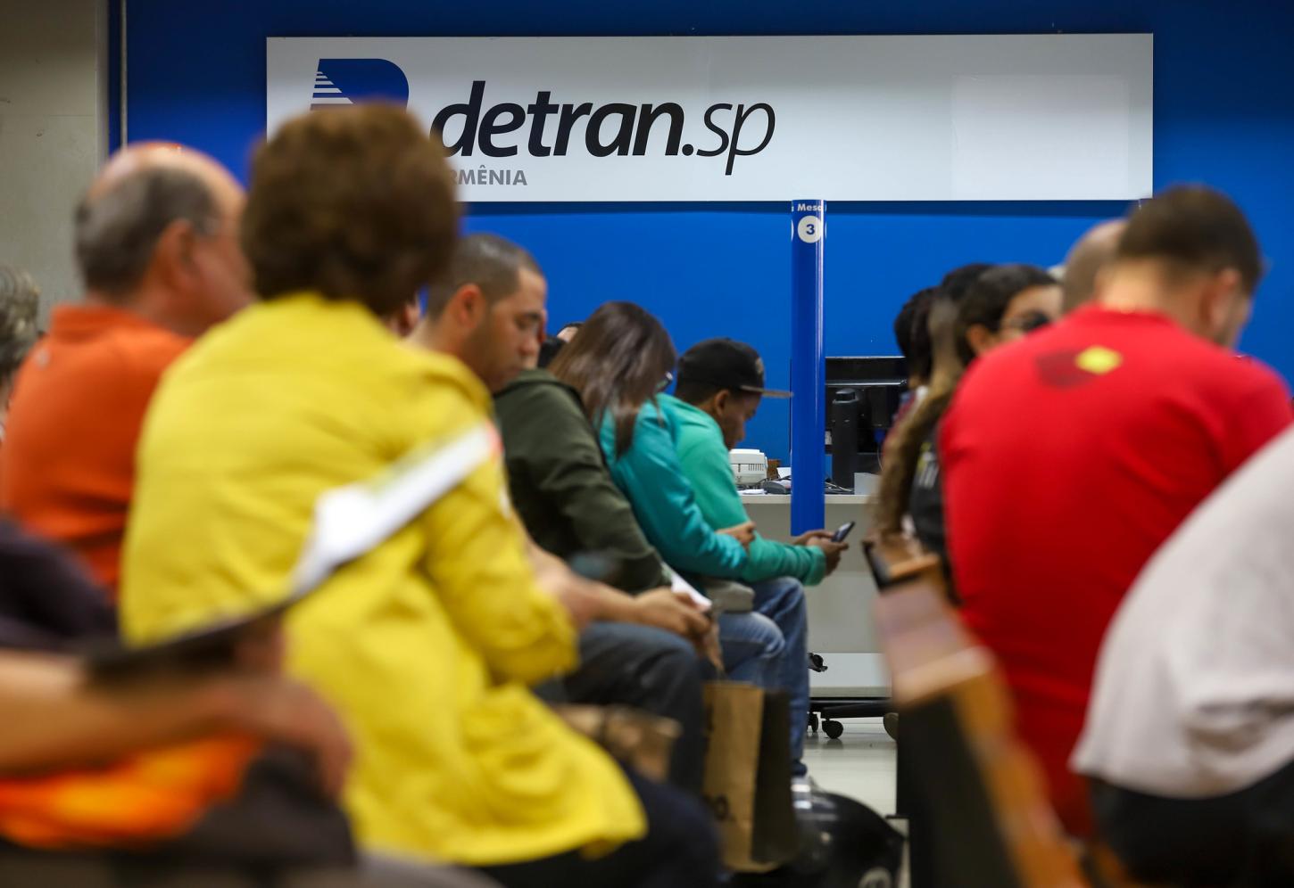 Novo golpe telefônico faz cobrança financeira em nome do Detran-SP