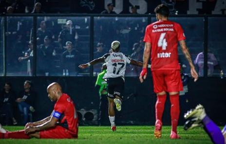 Vasco vence de virada em prévia da Copa do Brasil