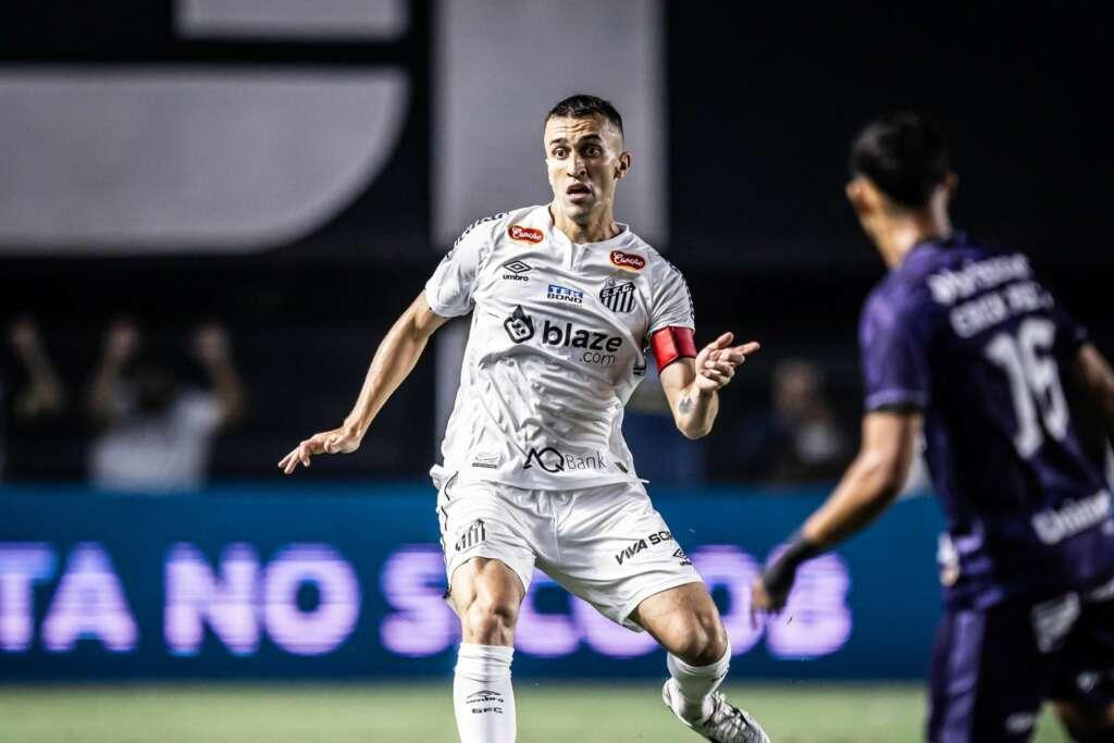 Santos vence em casa e faz contas para o acesso a elite
