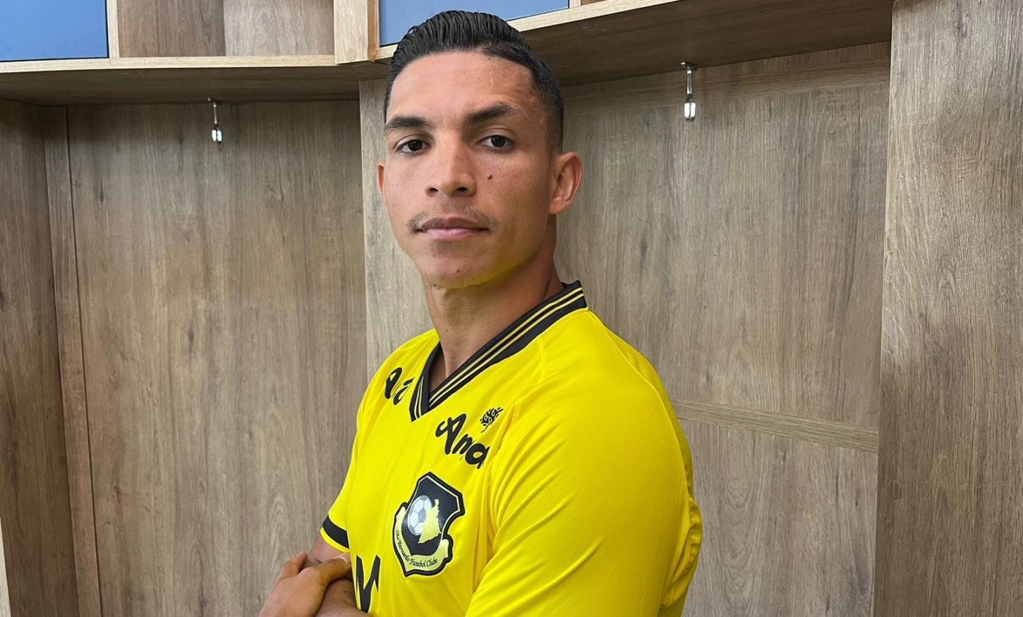 RODRIGO FERREIRA CHEGA AO TIGRE PARA A LATERAL-DIREITA