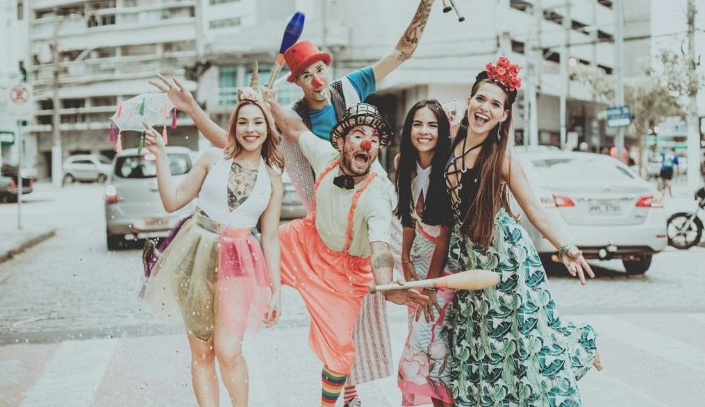 Carnaval em SP deve atrair 4,5 milhões de pessoas e movimentar R$ 6,4 bilhões