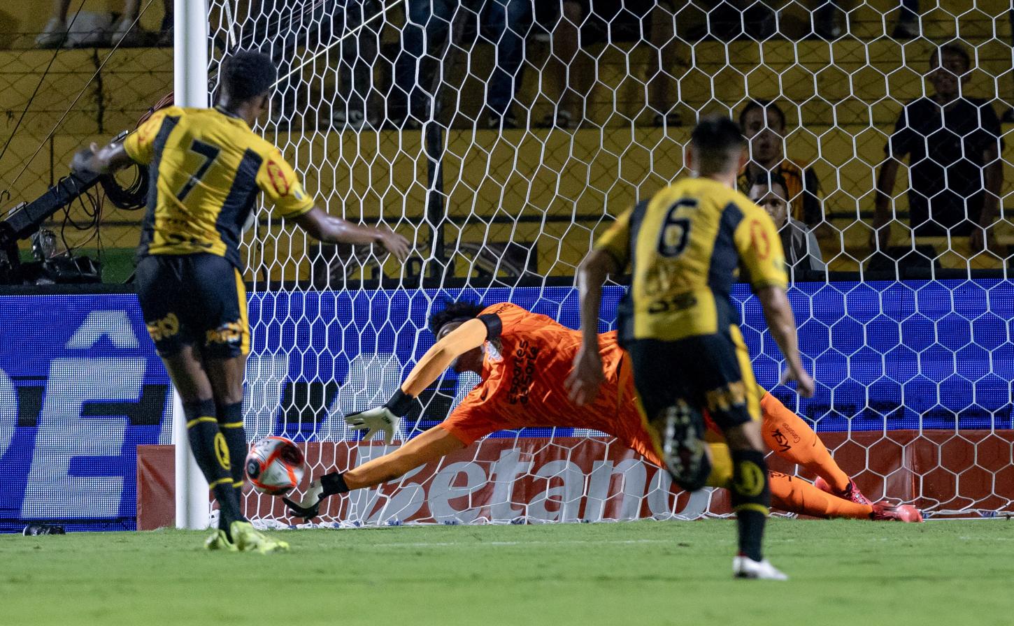 Com time misto, Corinthians vence o Novorizontino fora de casa