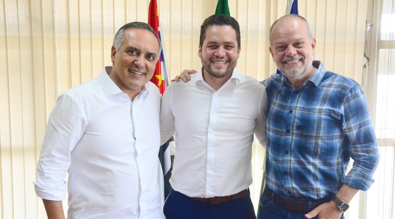 Gilvan recebe prefeitos de São Bernardo, Marcelo Lima, e de São Caetano, Tite Campanella, para discutir segurança pública e saúde