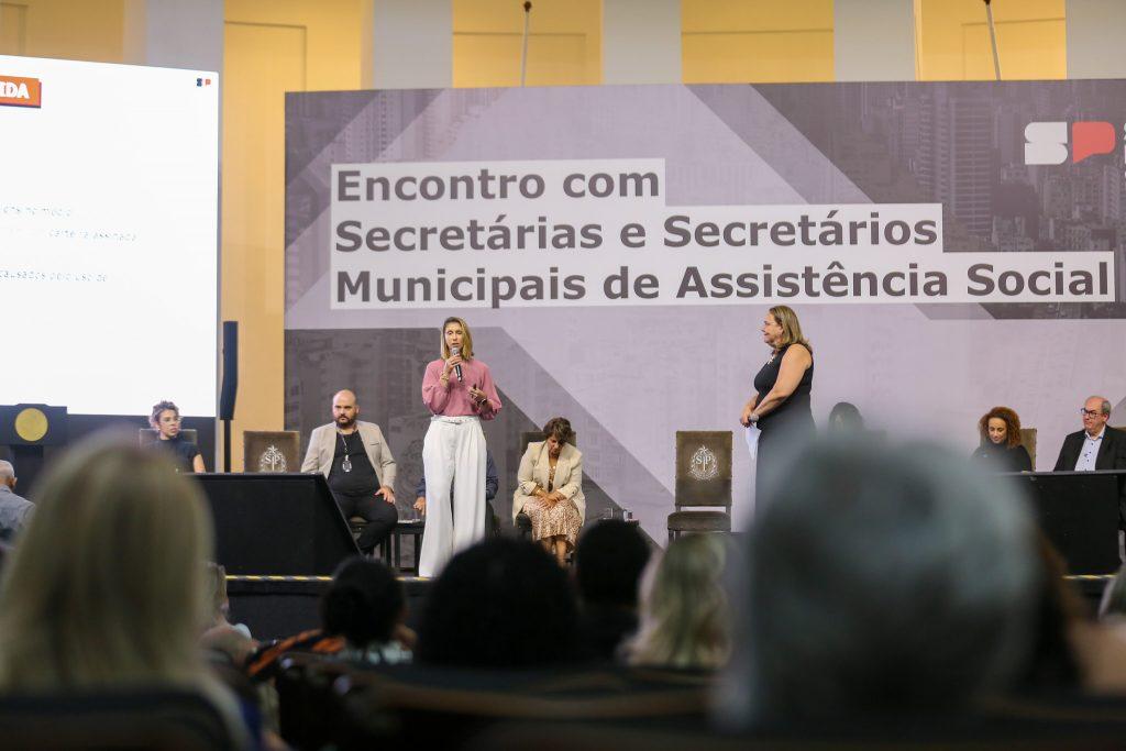 Governo de SP promove encontro com secretários municipais de assistência social
