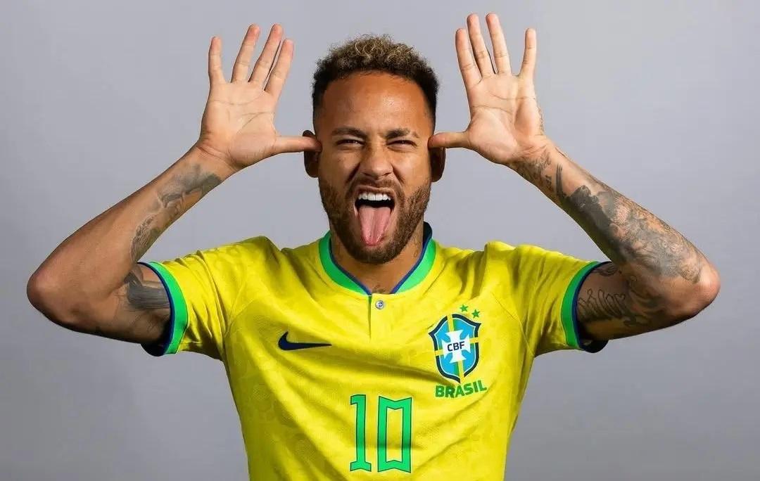 Neymar completa 33 anos