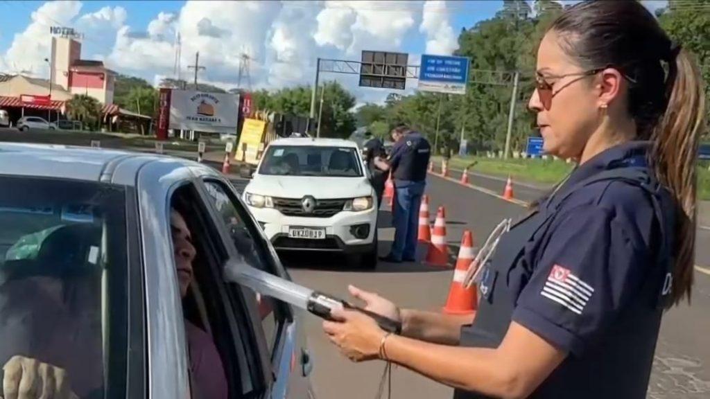Operação do Detran-SP que combate mistura de álcool e direção cresce 1.000% em 12 anos