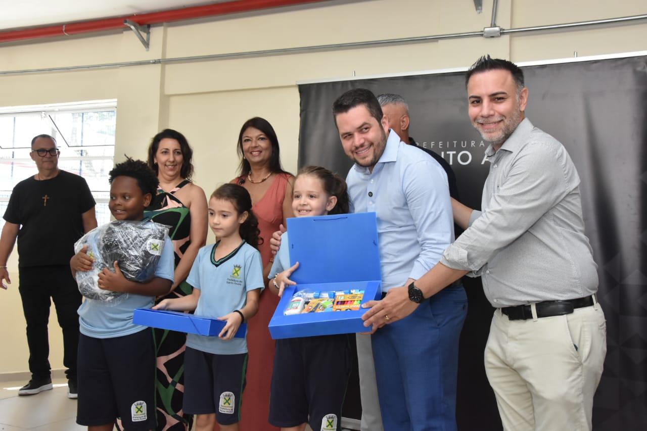 Santo André retoma aulas da rede municipal com entrega de escola revitalizada