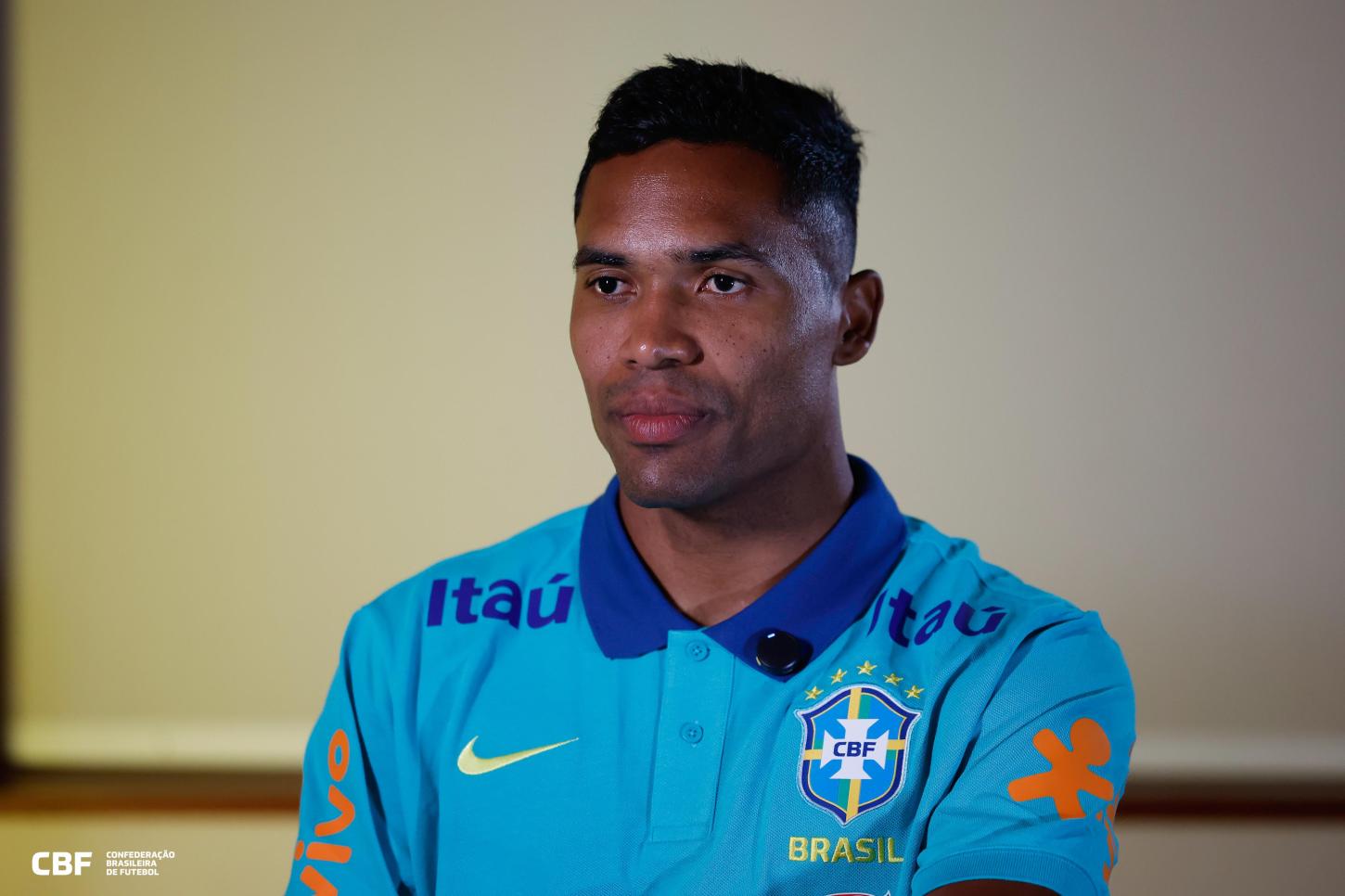 Alex Sandro comenta sua convocação para a Seleção Brasileira