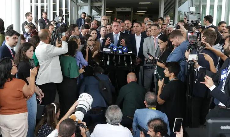Bolsonaro nega decreto de golpe de Estado