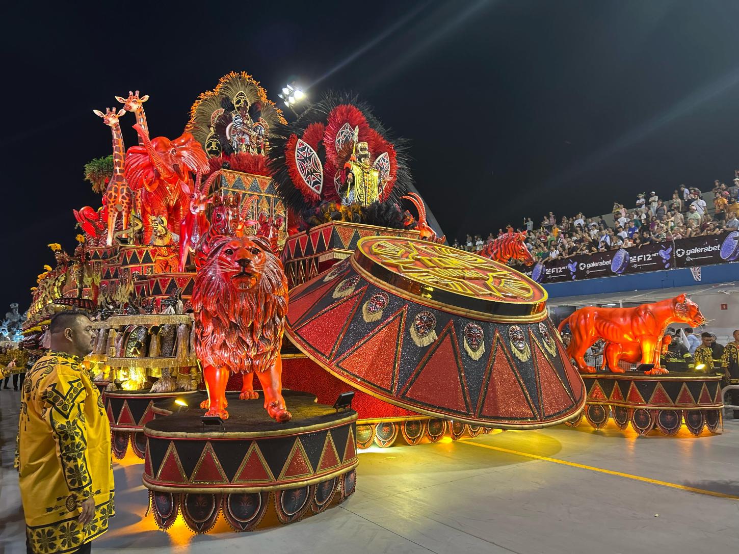 Tom Maior reedita enredo histórico para conquistar o Carnaval