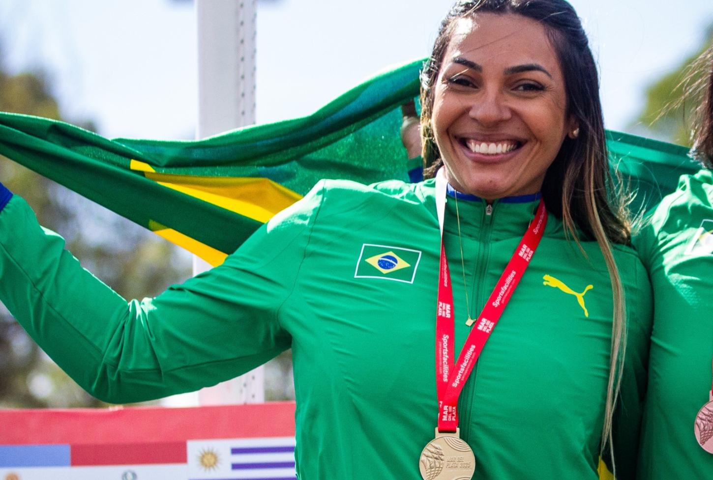 Atleta de São Caetano conquista ouro e bate recorde no lançamento de dardo no Sul-Americano da Argentina