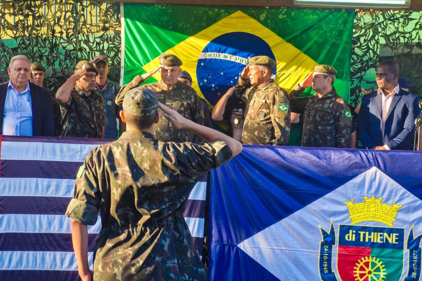 Comandante do Exército realiza visita institucional ao Tiro de Guerra de São Caetano