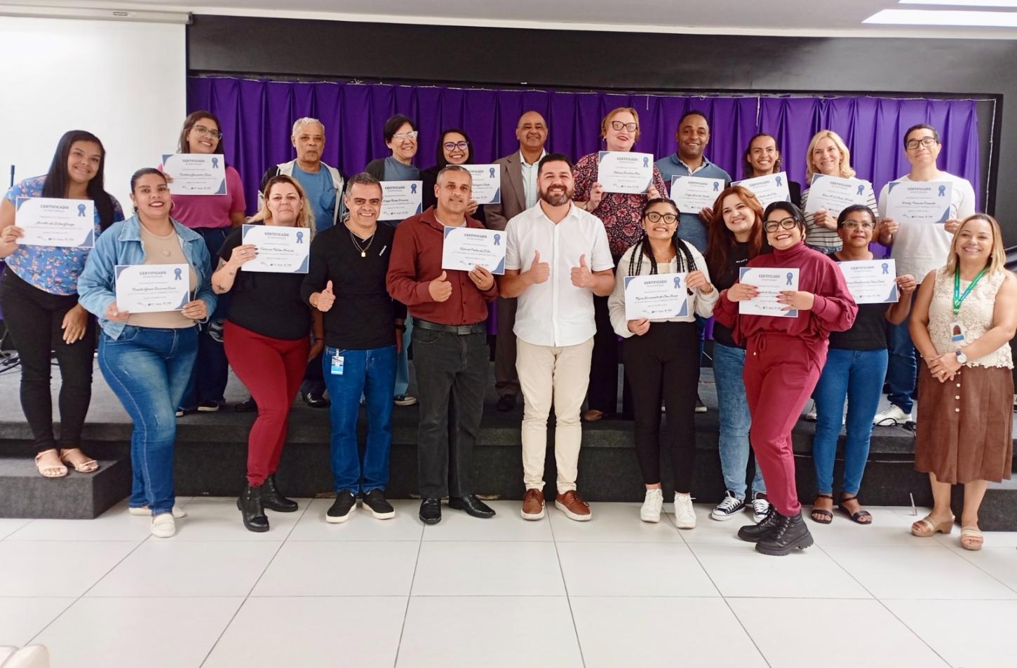 Prefeitura de Mauá entrega certificados do curso de Empreendedorismo