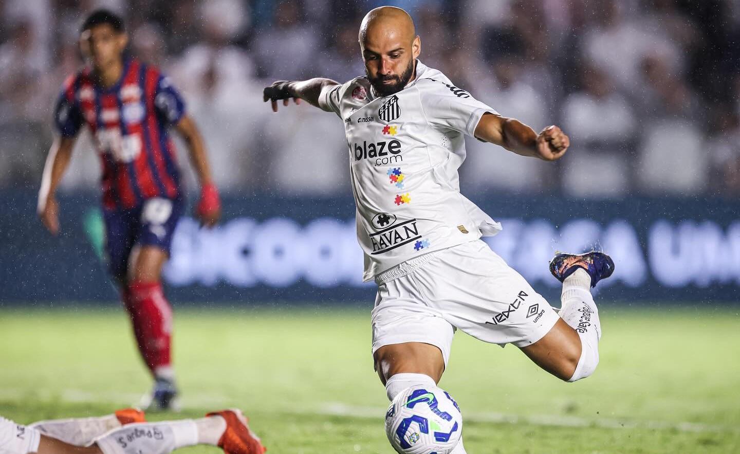 Santos empata com o Bahia em casa e torcida protesta