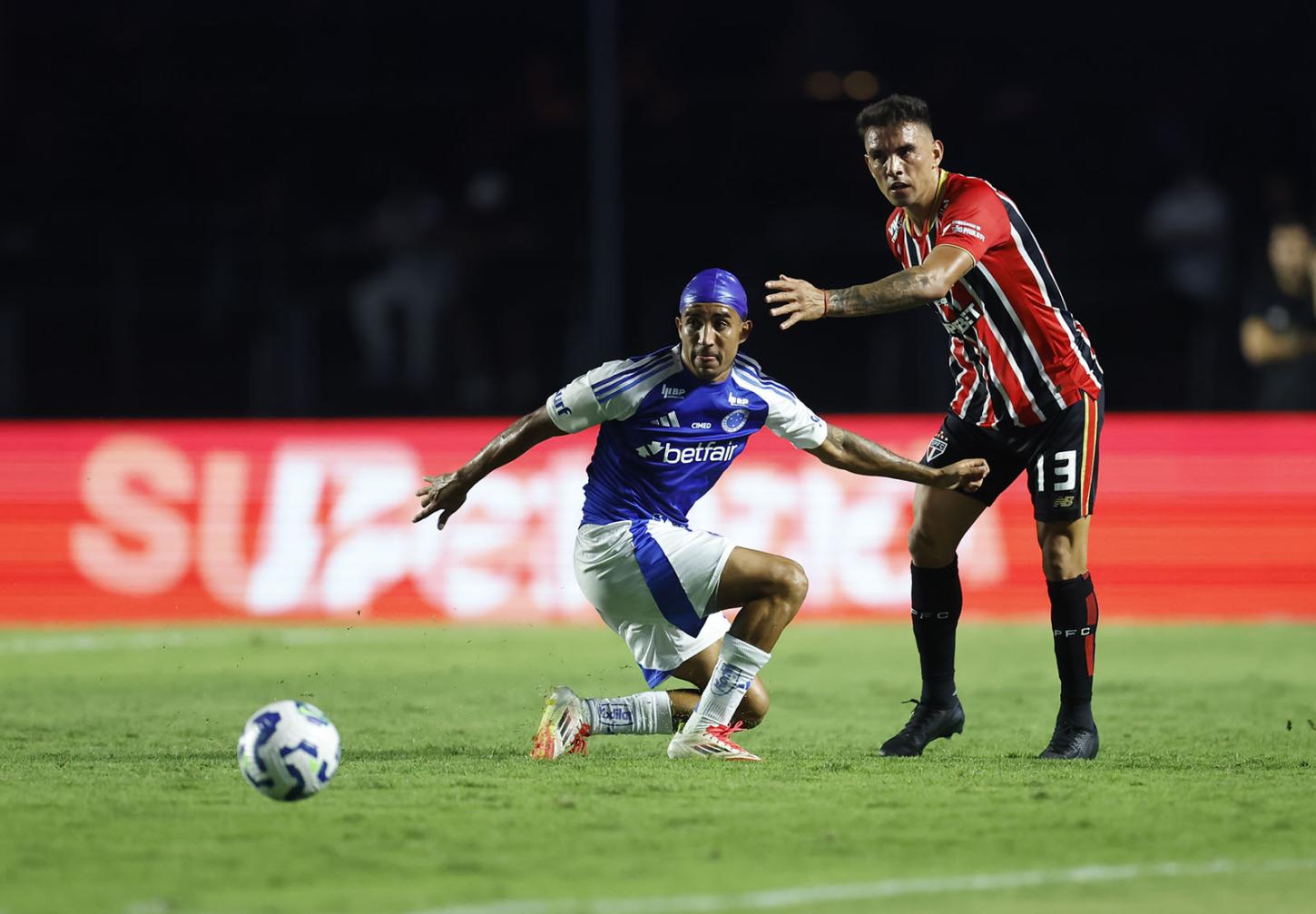 São Paulo empata em casa e pressão em Zubeldia aumenta