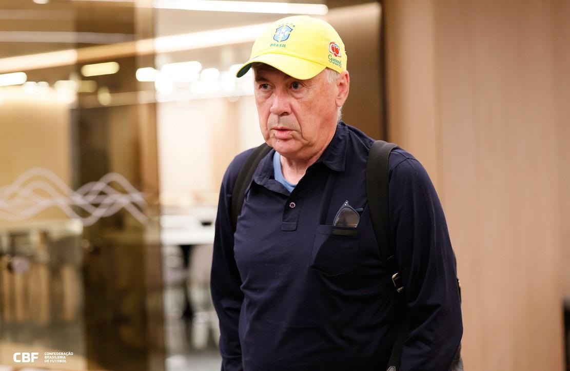 Carlo Ancelotti desembarca no Brasil