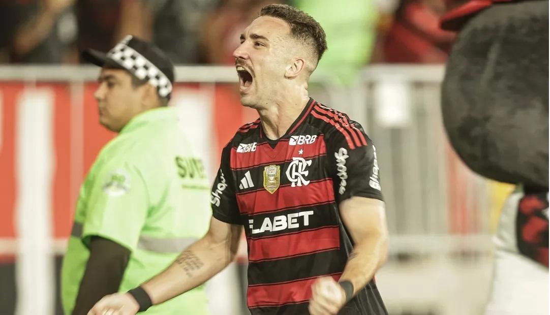 Flamengo vence o Galo e assume a liderança do Brasileirão