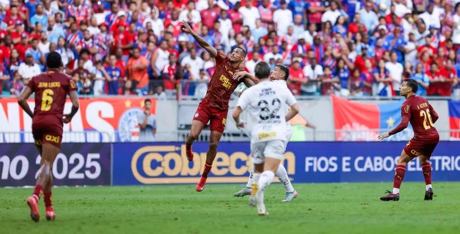 Bahia vence o Santos e entra no G4