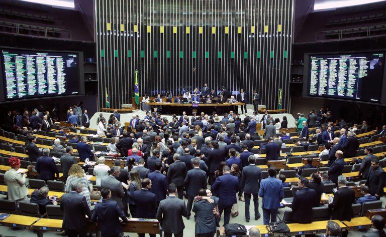 Deputados retomam votações nesta semana no Plenário e nas comissões