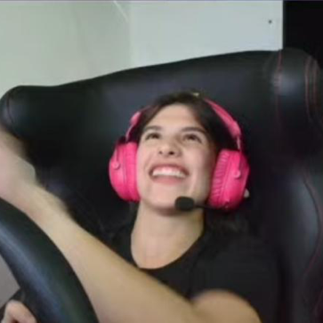 Antonella Bassani fatura o título da competição feminina de e-sports automobilístico da CBA