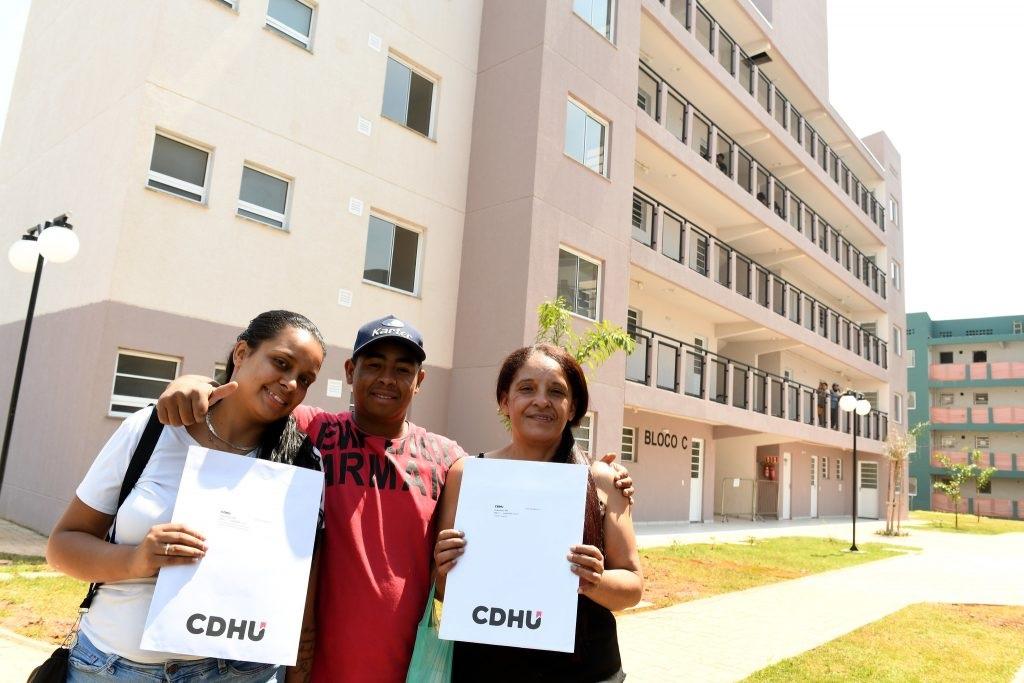Casa Paulista entrega 98 apartamentos e anuncia construção de Centro Esportivo e de Lazer na zona leste da capital