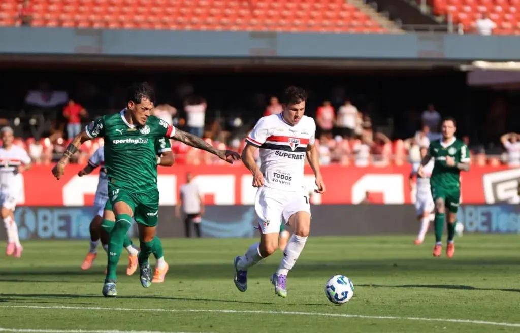 Palmeiras vence Choque-Rei com virada e polêmicas