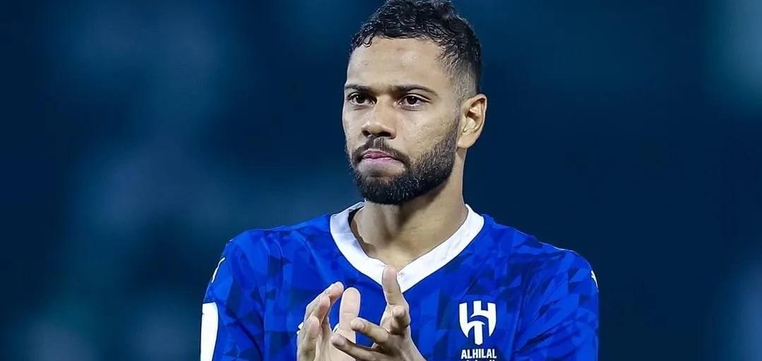 Atlético-MG fecha a contratação do lateral-esquerdo Renan Lodi