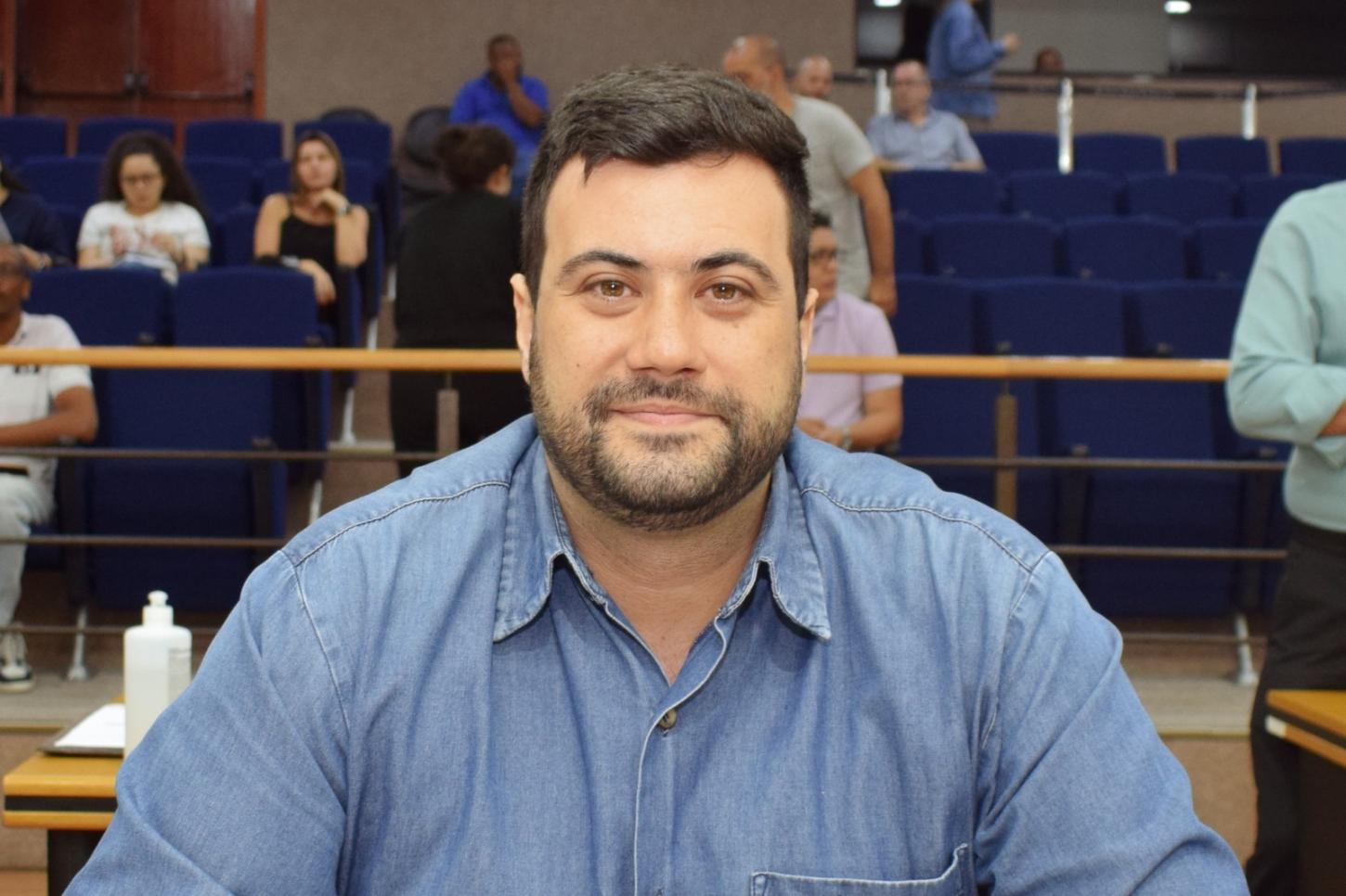 César Oliva indica melhorias em mobilidade e serviços urbanos em São Caetano