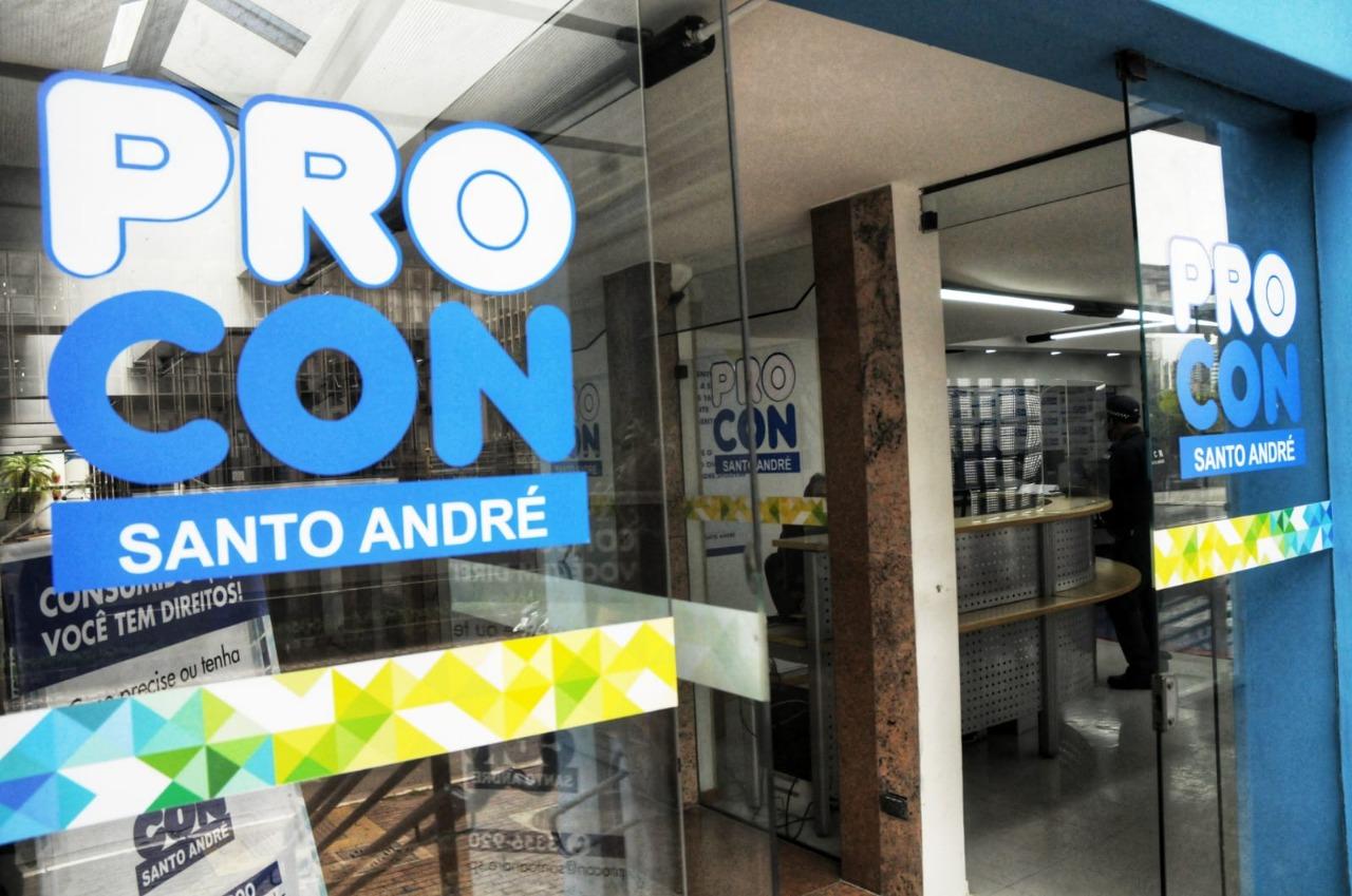 Procon Santo André esclarece consumidores sobre trocas de produtos após festas de fim de ano