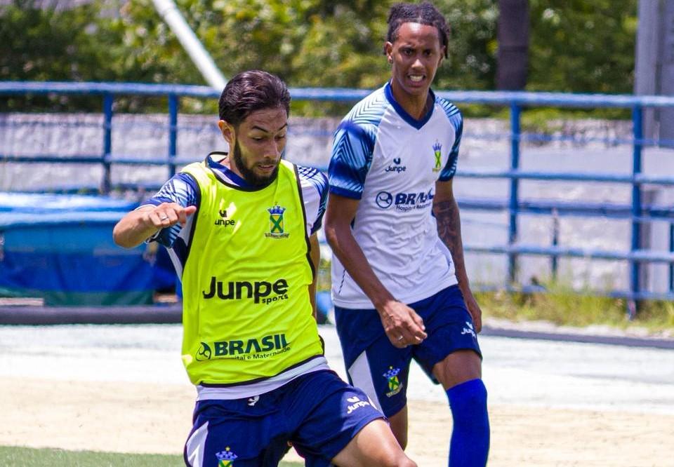 Santo André trabalha bolas paradas antes da estreia contra o Juventus