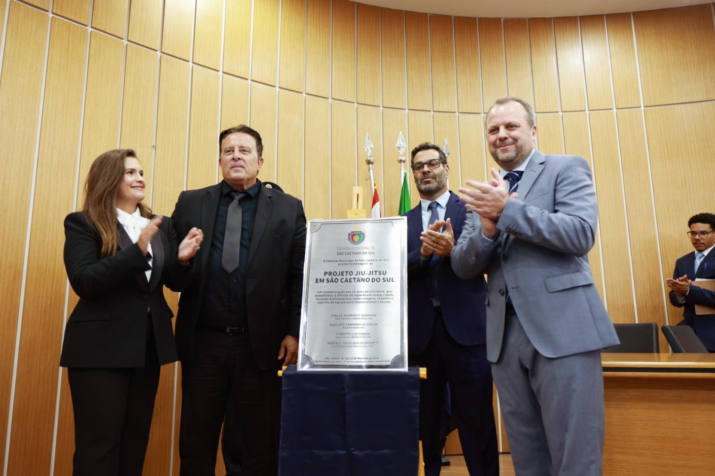 Câmara de São Caetano celebra 10 anos do Projeto Jiu-Jitsu