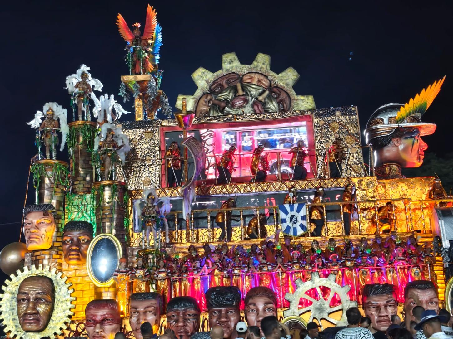 Desfiles do Grupo de Acesso em São Paulo - Carnaval 2026