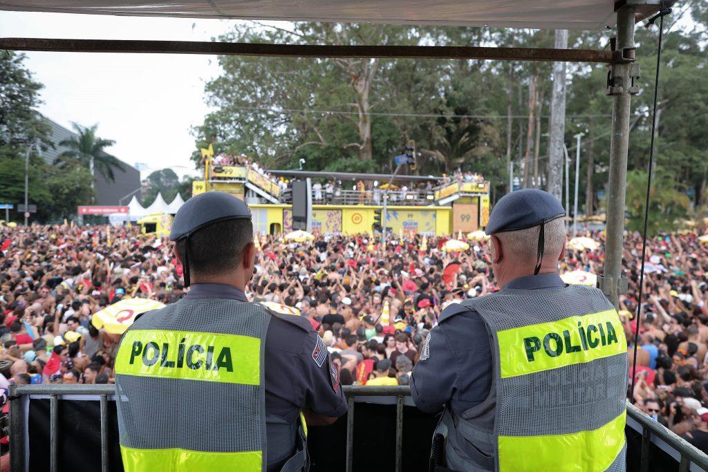 Polícia prende 16 suspeitos em operações durante blocos de Carnaval na capital