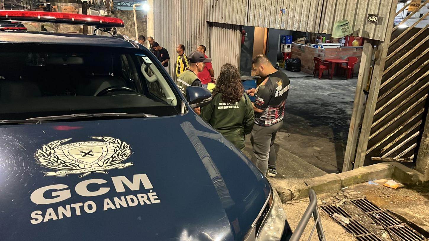 Santo André autua bares e adegas em seis bairros por excesso de barulho