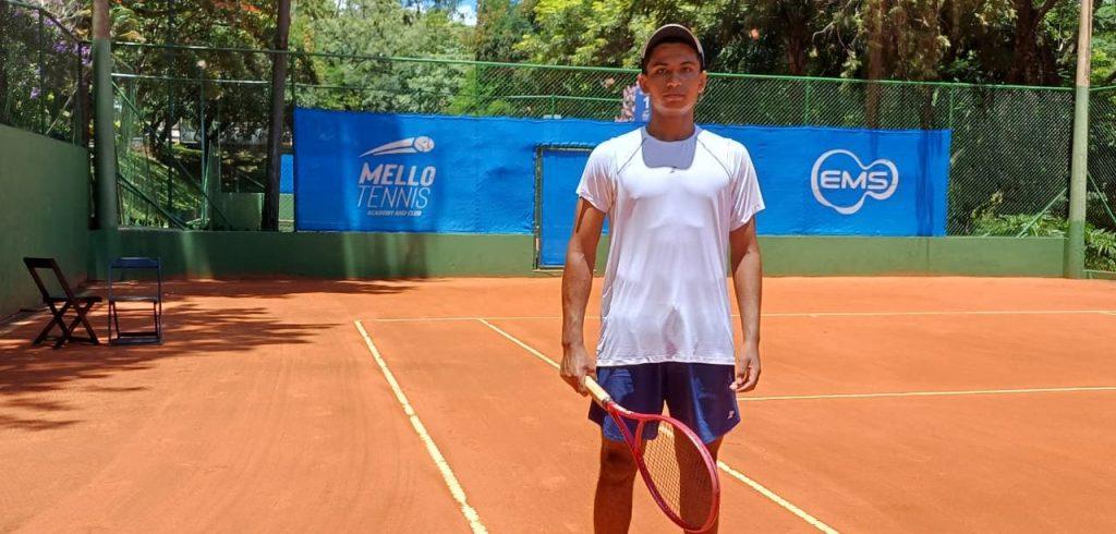 Tenista do Talento Esportivo projeta carreira profissional em cinco anos