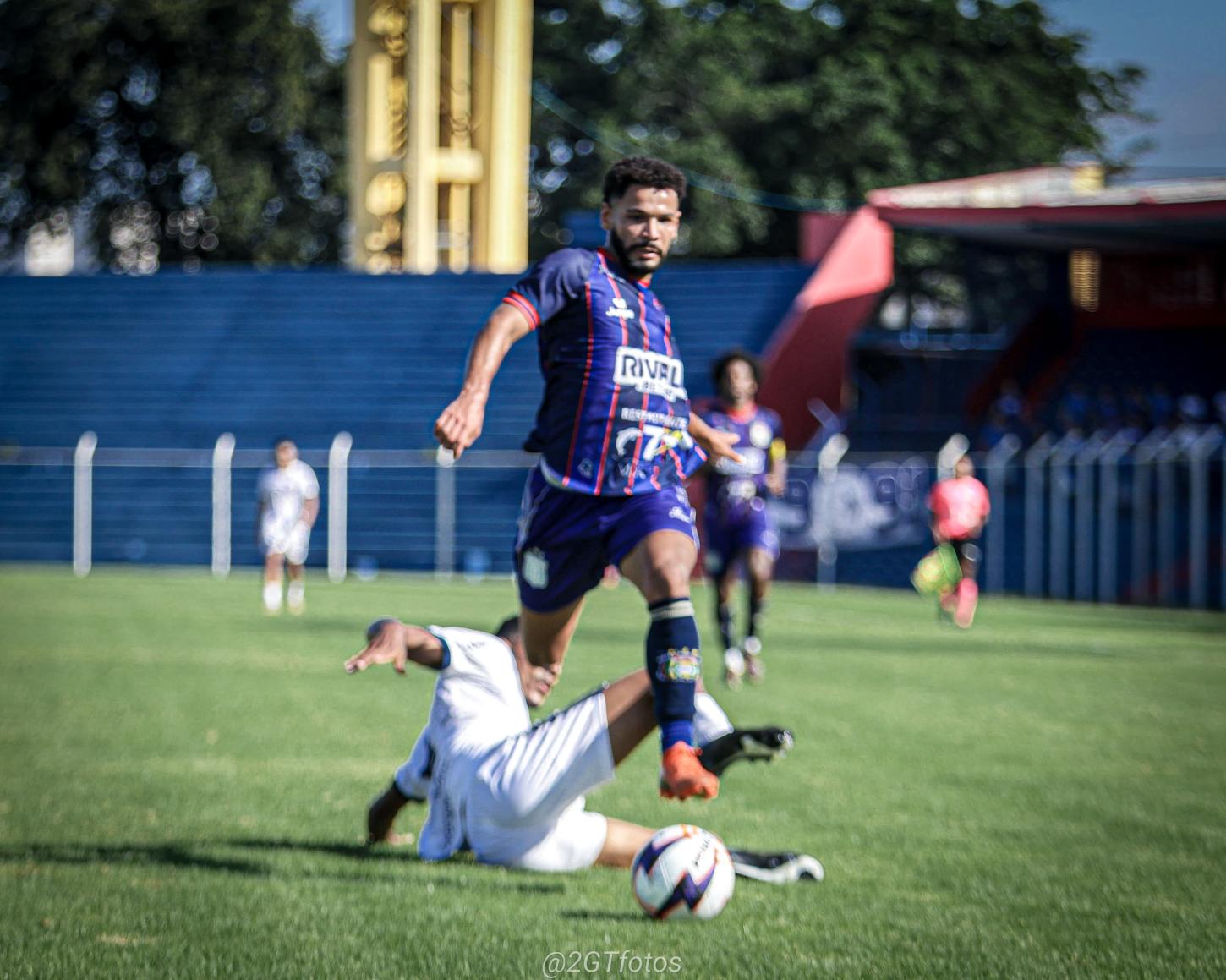 Azulão vence a quarta seguida na A4 e vê acesso como possibilidade real