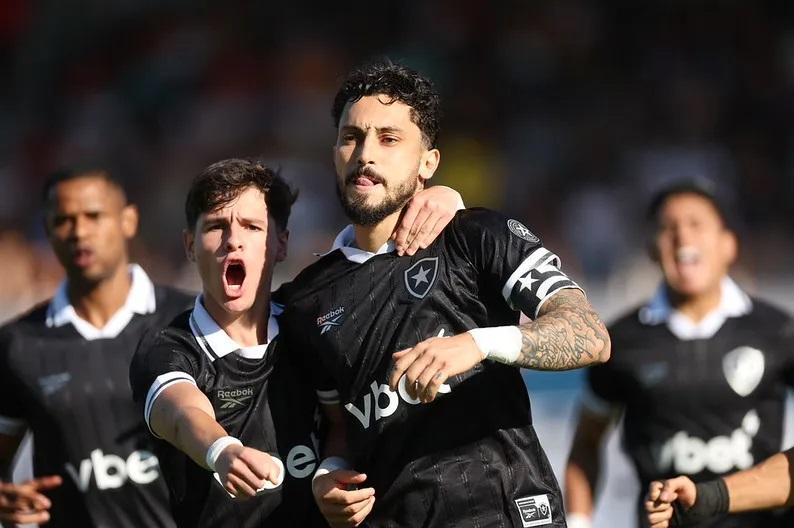 Botafogo vence o Red Bull fora de casa e se recupera no Brasileirão