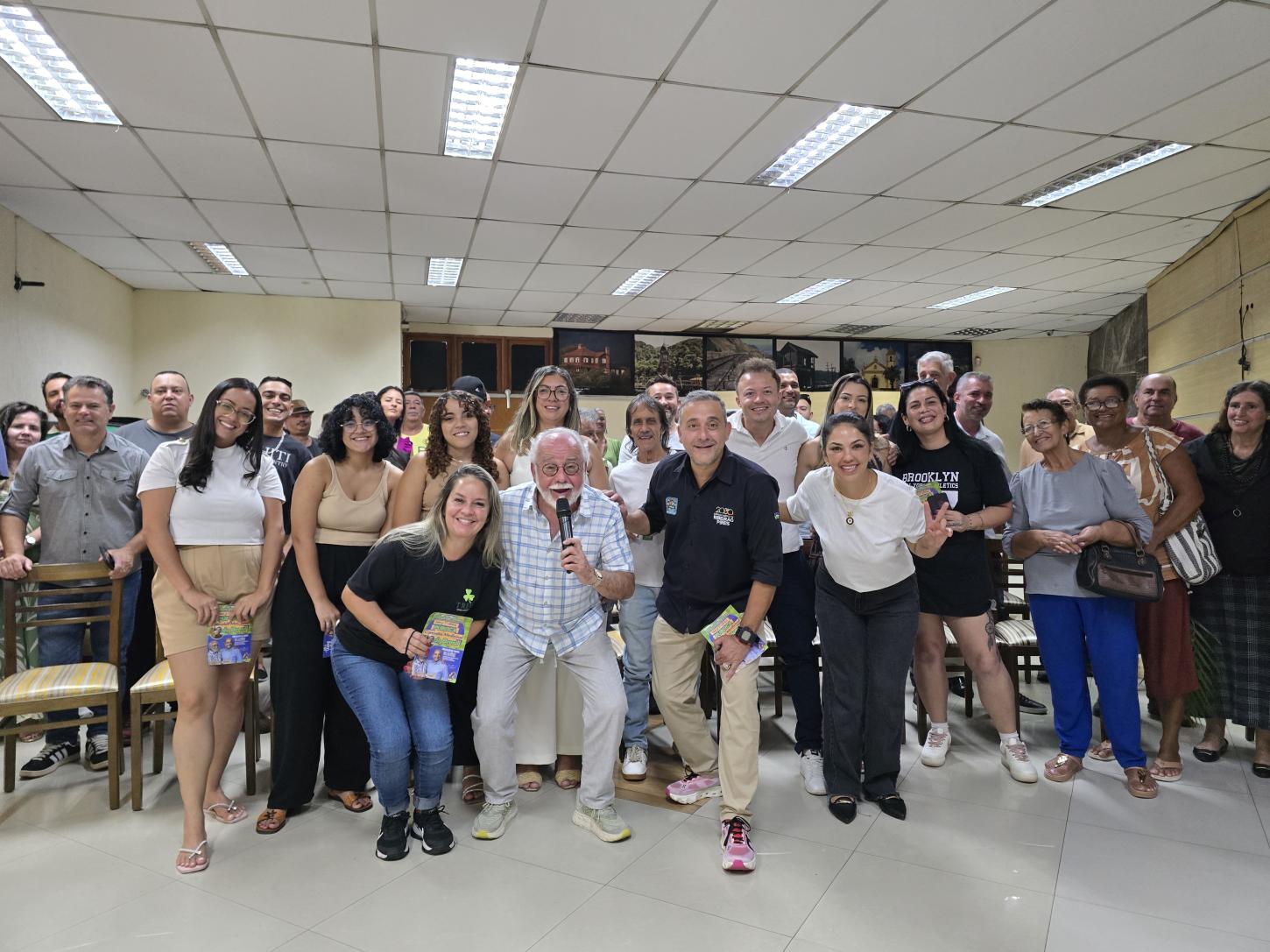 Clovis Volpi defende união regional e representatividade em encontro com lideranças de Rio Grande da Serra