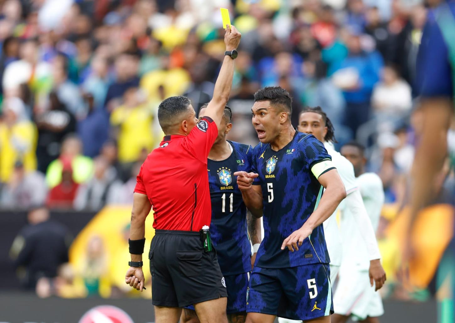 Com fragilidades, Seleção Brasileira sofre revés contra a França nos Estados Unidos