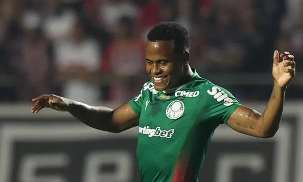 Com gol de Árias, Palmeiras vence o São Paulo no Morumbi