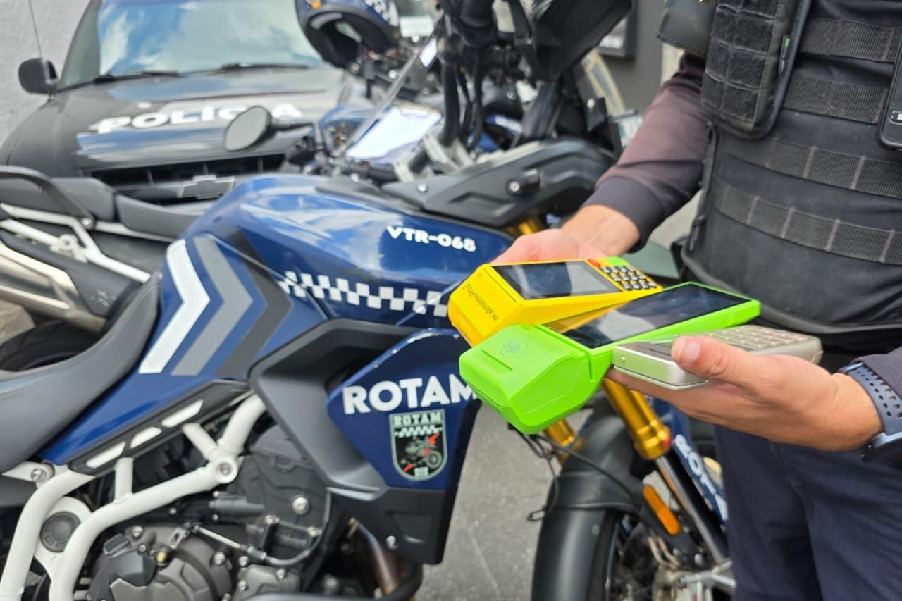 GCM de São Caetano apreende motocicletas após ação contra suspeita de estelionato com apoio do Smart Sanca