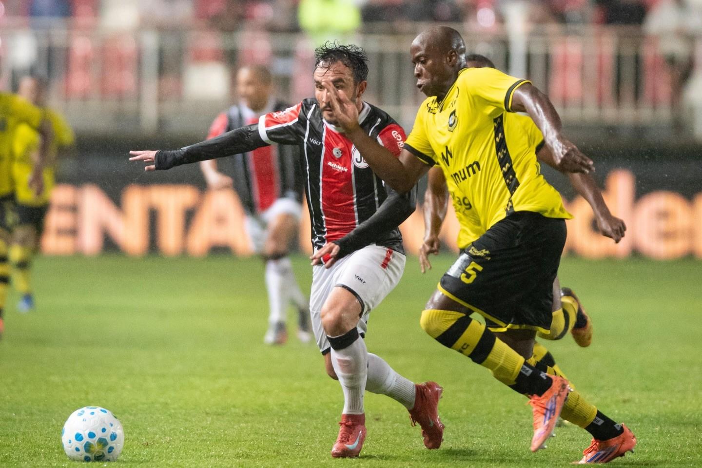São Bernardo FC vence Joinville fora de casa e garante vaga na quarta fase da Copa do Brasil