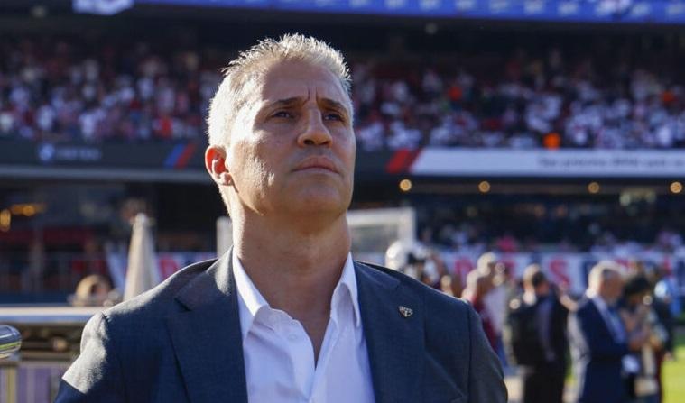São Paulo anuncia desligamento do técnico Hernán Crespo