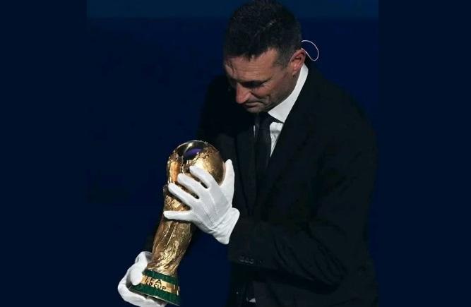 Scaloni confirma Messi titular contra a Zâmbia e deixa futuro no Mundial nas mãos do craque