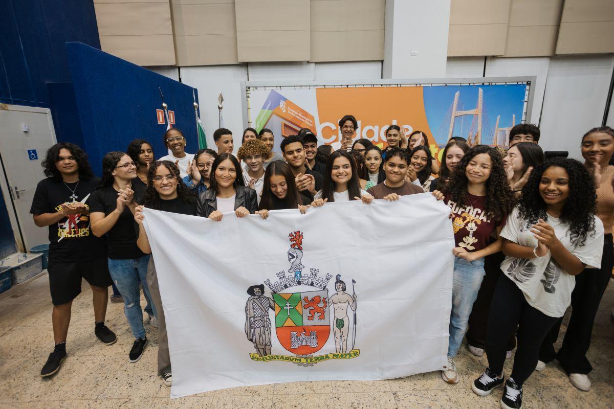 Conecta São Bernardo reúne 30 alunos selecionados para intercâmbio gratuito na Irlanda