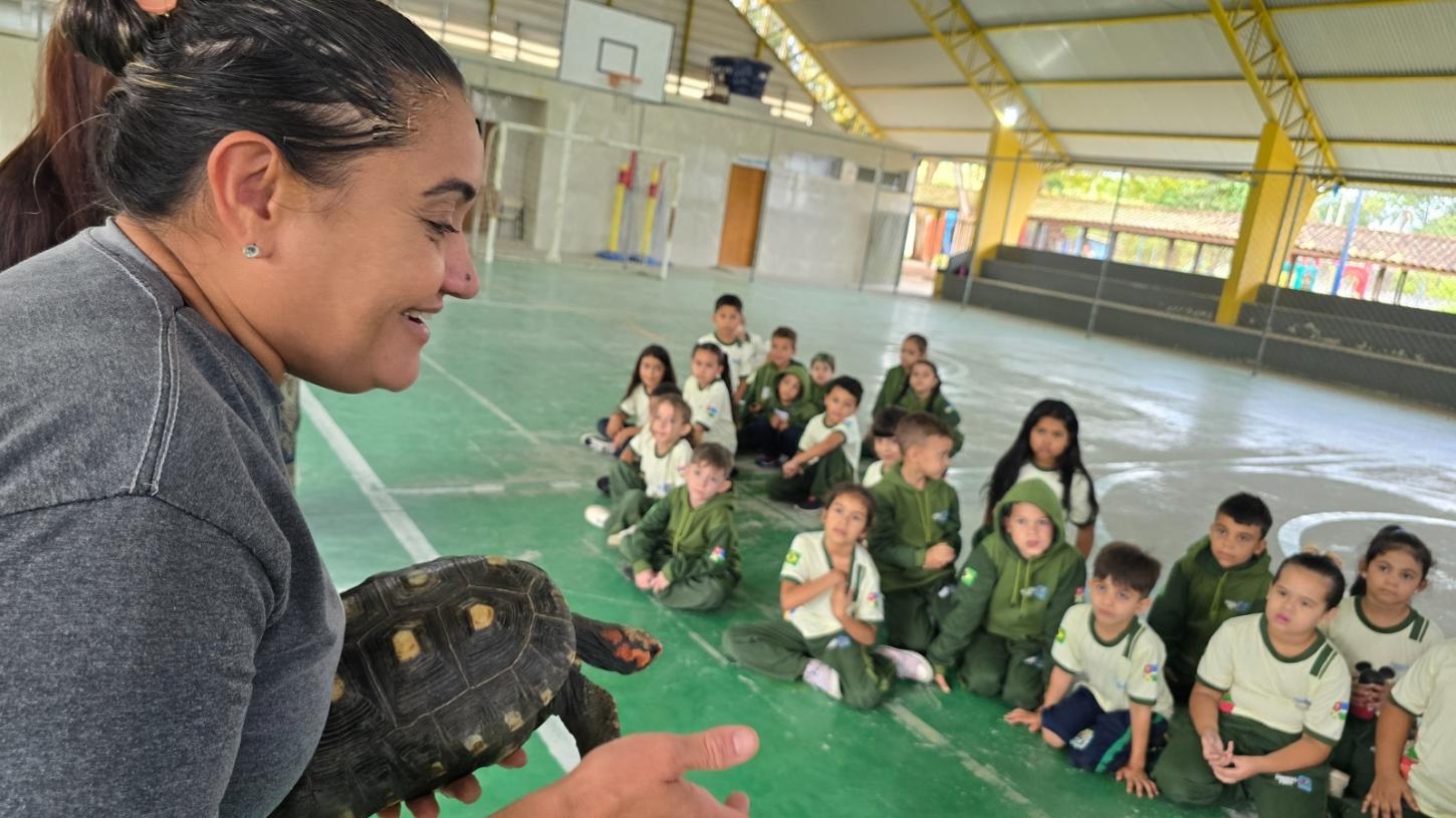 Escola de Ribeirão Pires promove vivência sobre bem-estar animal para 300 estudantes