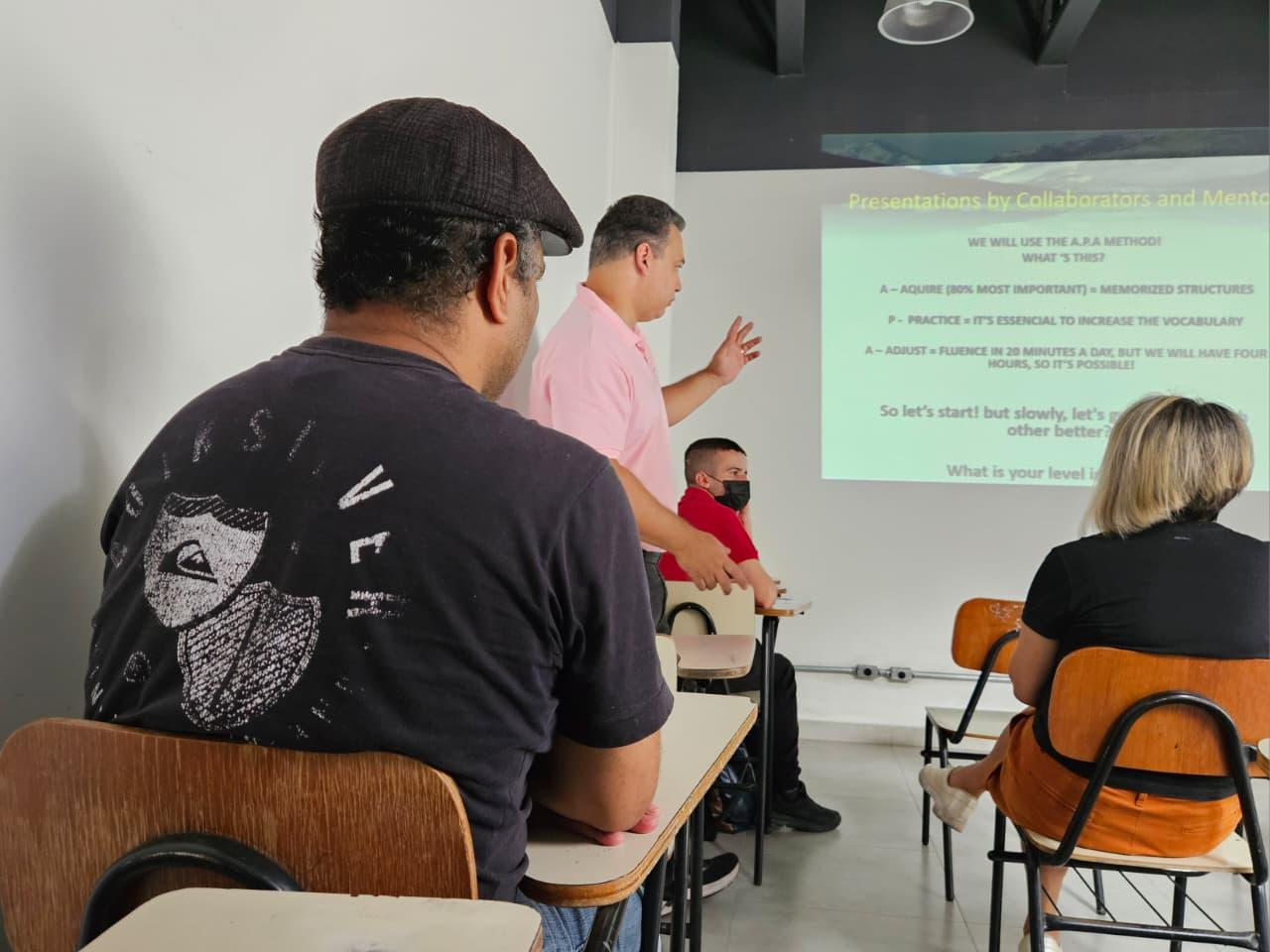 Ribeirão Pires abre inscrições para curso gratuito de inglês voltado a recepcionistas