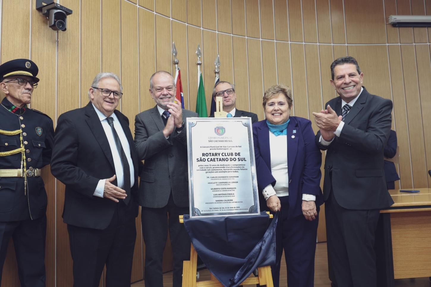 Câmara de São Caetano homenageia os 75 anos do Rotary Club